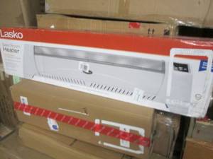 lot 65 image: Lasko Baseboard Heater open box Ret...