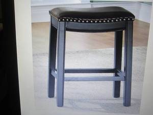 lot 77 image: Hudson Bar Stool open box Retail $7...