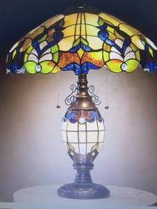 lot 95 image: Wicklow Stained Glass Table Lamp op...