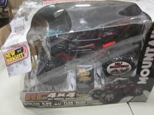 lot 120 image: RC 4X4 All Wheel Drive Mountain Cli...