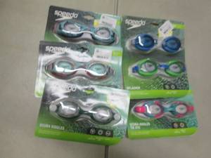 lot 136 image: 6 pr Speedo Kids(3-8) Swim Goggles...