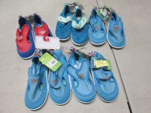 lot 148 image: 2 pr Small(5-6), 3 pr Medium (7-8) ...