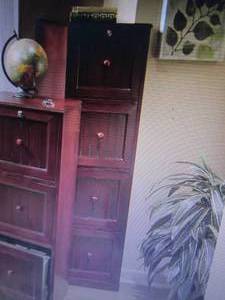 lot 191 image: 4-Drawer Locking File Cabinet open ...