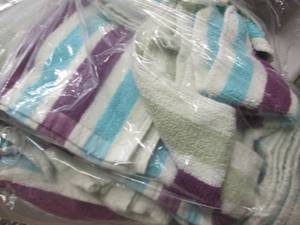 lot 202 image: Striped Towel Set open pkg Retail $...