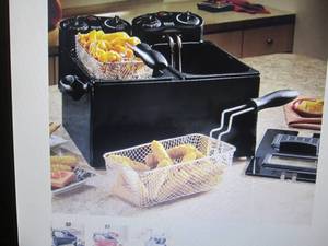 lot 215 image: Chef Tested Double Tank Deep Frye...
