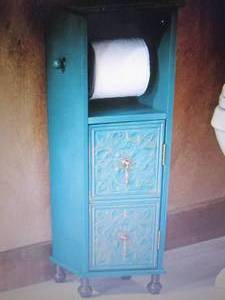 lot 221 image: Embossed Floral Toilet Paper Holder...