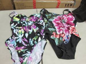 lot 224 image: 2 Ladies XL One Piece Swim Suits NW...