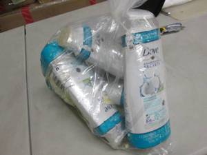 lot 249 image: 5- 20 oz Dove Secrets Conditioner p...