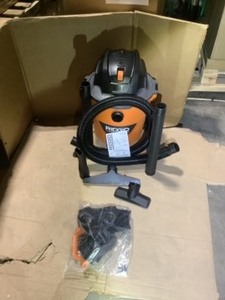 lot 24 image: RIDGID12 GAL 5.0-PEAK HP NXT WETDRY SHOP VACUUM WITH FILTER,HOSE AND accessories