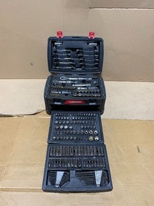 lot 8 image: HUSKY MECHANIC TOOL SET (230-PIECE)