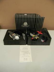 lot 9 image: MATCHBOX COLLECTIBLES PLATINUM EDITION - NORTH AMERICAN P51D MUSTANG - 172 SCALE DIE-CAST WCOA - NEW IN BOX - SEE PICTURES