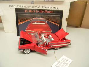 lot 32 image: THE FRANKLIN MINT 1960 CHEVROLET IMPALA CONVERTIBLE - 124 SCALE - AWESOME - NEW IN BOX - SEE PICTURES