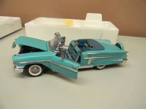 lot 57 image: THE DANBURY MINT 1958 CHEVROLET IMPALA - 124 SCALE - NEW IN BOX EXCELLENT CONDITION - GREAT PIECE - SEE PICTURES