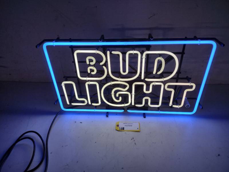 Neon Lights, Metal Signs, & License Plates | K-BID