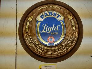 lot 522 image: Pabst Barrel Sign, Poly...