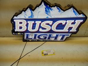 lot 63 image: Busch Light, LED