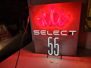 lot 15 image: Budweiser Select 55, Works...
