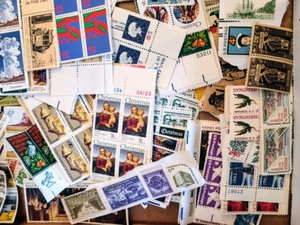 lot 20 image: Large Collection of Stamps