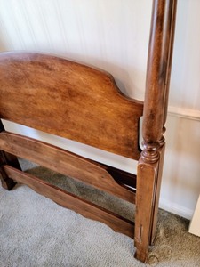 lot 97 image: Vintage Twin Canopy Bed