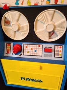 lot 117 image: Vintage Playskool Toy Computer