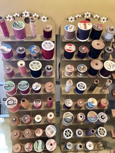 lot 42 image: Wooden Spool Holders & Thread