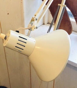 lot 47 image: Adjustable Work Lamp