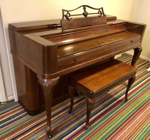 lot 50 image: Wurlitzer Upright Piano