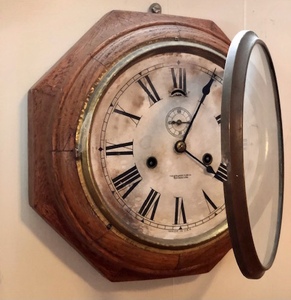 lot 63 image: Vintage Wall Clock