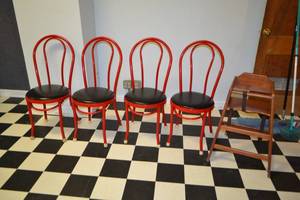 lot 58 image: (4) Restaurant Metal Frame Chairs and (1) High Chair