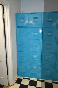 lot 63 image: Section of (10) Lockers
