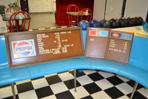 lot 96 image: (3) Vintage Wood Grain PEPSI  DR PEPPER Sign Boards