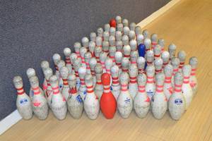lot 107 image: (10) Bowling Pins - First Come First Serve from Pile