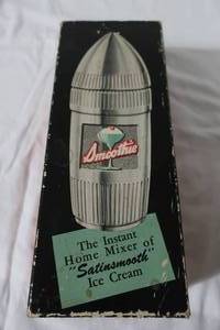 lot 5 image: Smoothie Ice Cream Maker