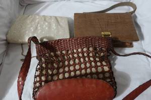 lot 23 image: 3 Vintage Purses
