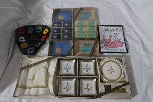 lot 55 image: Houze Art Plate Lot