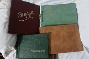 lot 70 image: 5 Empty Vintage Photo Albums
