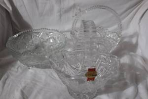 lot 75 image: 3 Crystal Dishes