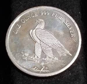 lot 09 image: 1 TROY OZ. .999 FINE SILVER INDIAN CHIEF DESIGN