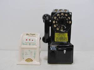 lot 19 image: 2 Vintage Ceramic Coin Banks