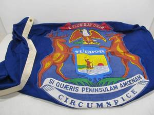 lot 20 image: Large Vintage MICHIGAN State Flag