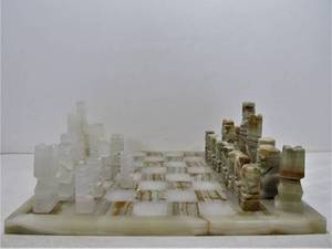 lot 24 image: Very Nice Large Vintage Heavy OnyxStone Chess Set