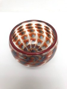lot 88 image: Excellent Signed Hand Made ROBINSON SCOTT Art Glass Bowl