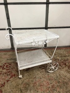 lot 90 image: Vintage Metal 2-Tier Rolling Cart
