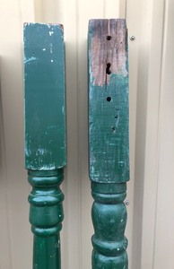 lot 98 image: Matching Lot of 2 Large Antique Wooden Porch Pillars