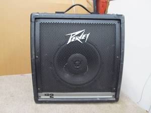 lot 132 image: PEAVEY Model KB2 Amplifier