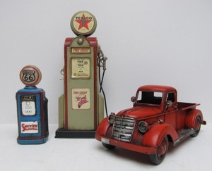 lot 171 image: Vintage Style Metal Gas Pumps & Pickup Truck