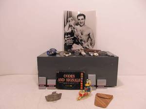 lot 187 image: Lot of Assorted Vintage Items - Watches Collectibles etc