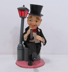 lot 253 image: Vintage 1960s Battery-Op Good Time Charlie Toy