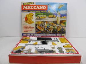 lot 269 image: Vintage MECCANO Metal Junior Power Drive Set