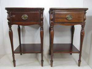 lot 280 image: Matching Pair of Vintage Dovetailed Wood Lamp Tables